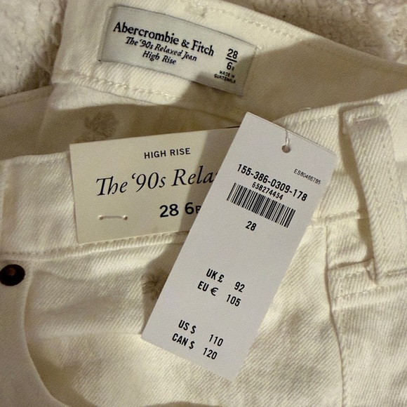 Abercrombie & Fitch Cream Relaxed Jeans - Picture 5 of 5